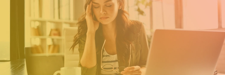Le burnout des influenceurs : un phénomène amplifié par les exigences des algorithmes